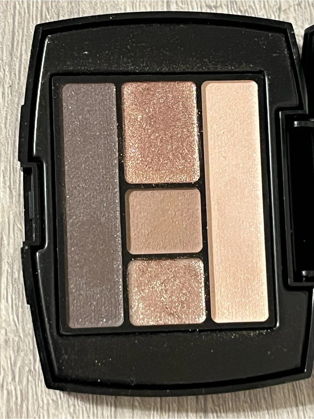 Lancome Neutral Eyeshadow Palette — Cream, Brown & Bronze Tones